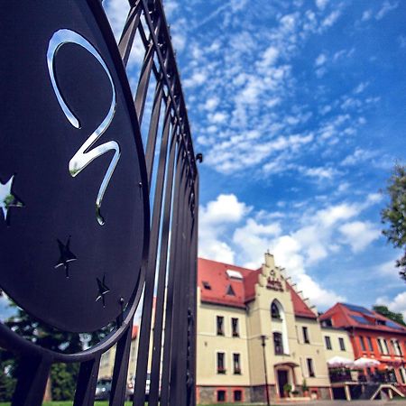 Hotel Niemcza Wino & Spa エクステリア 写真